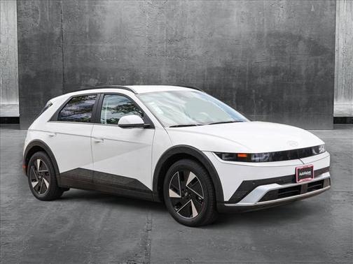 2025 Hyundai IONIQ 5 SEL