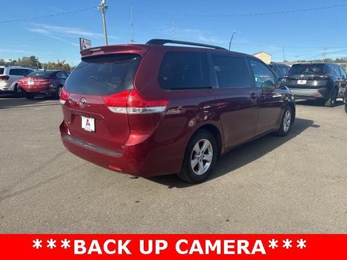 2014 Toyota Sienna LE