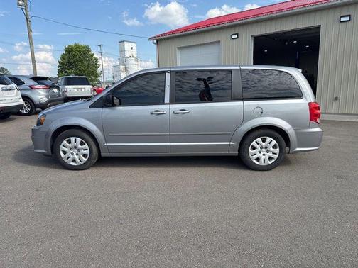 Billet Silver Metallic Clearcoat 2014 Dodge Grand Caravan AVP/SE