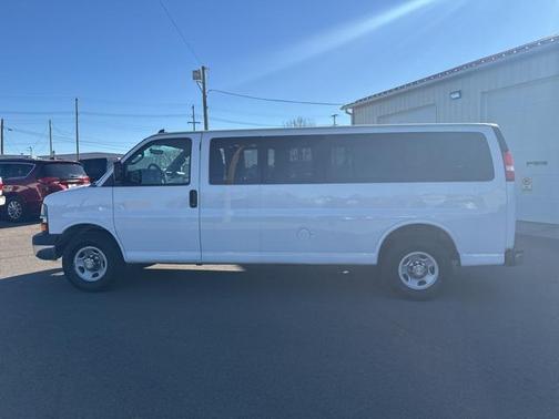 2016 Chevrolet Express 3500 LT