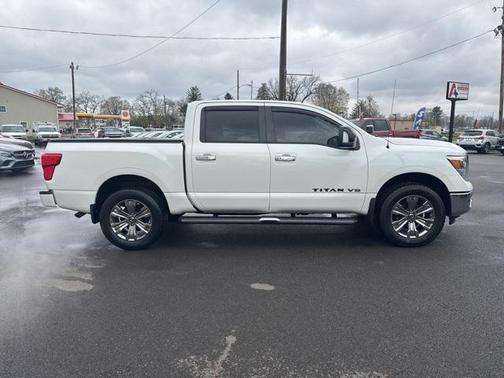 2018 Nissan Titan SL