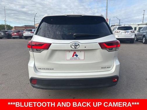 Blizzard Pearl 2019 Toyota Highlander XLE