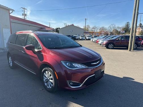 2018 Chrysler Pacifica Touring-L