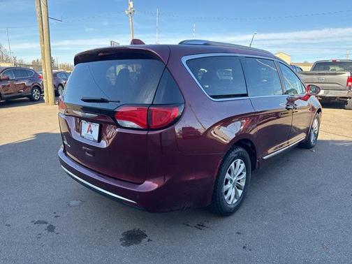 2018 Chrysler Pacifica Touring-L