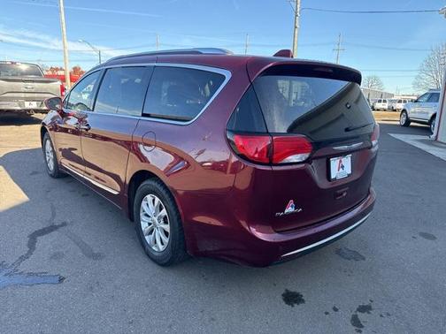 2018 Chrysler Pacifica Touring-L
