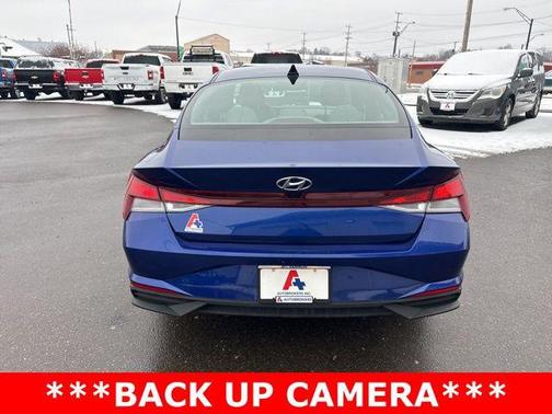 2021 Hyundai ELANTRA SEL