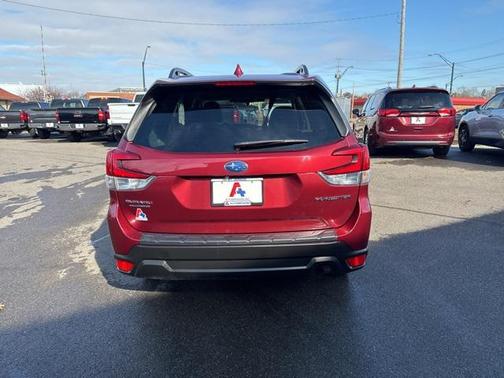 2022 Subaru Forester Premium