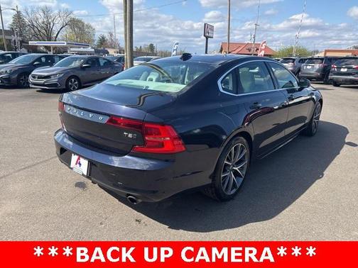 2019 Volvo S90 T5 Momentum