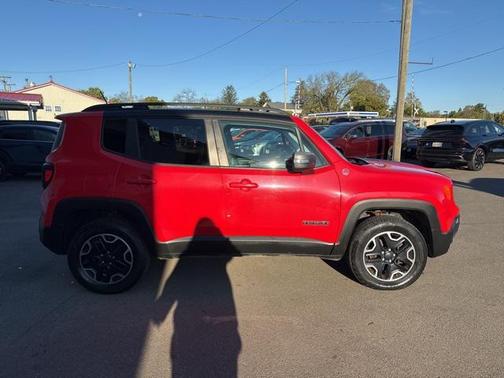2016 Jeep Renegade Trailhawk