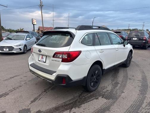 2019 Subaru Outback 2.5i