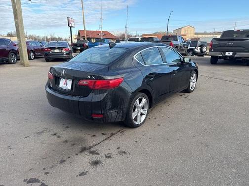2015 Acura ILX 2.0L w/Premium Package