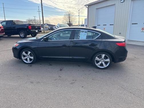 2015 Acura ILX 2.0L w/Premium Package