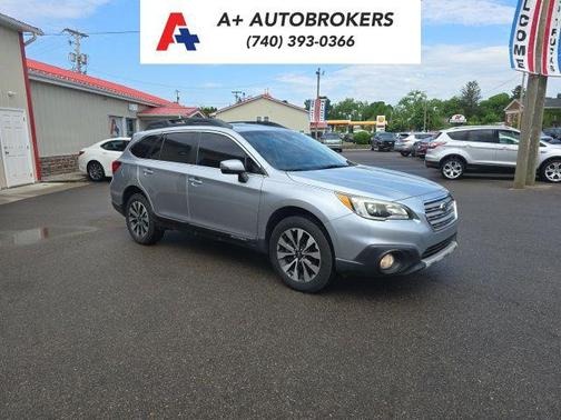 Ice Silver Metallic 2017 Subaru Outback 2.5i Limited