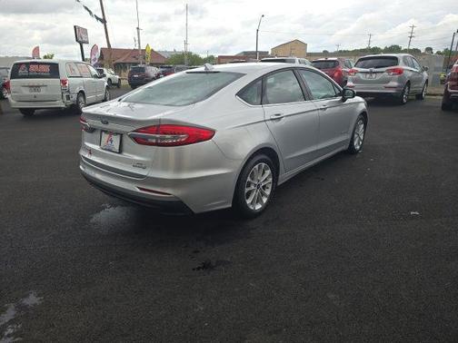 2019 Ford Fusion Hybrid SE