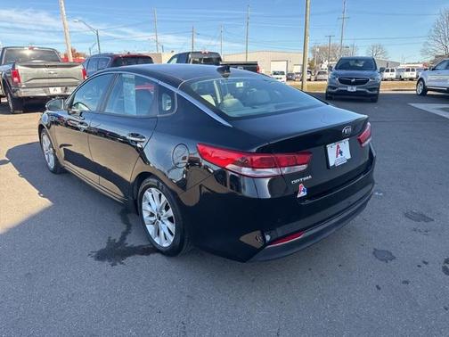 2018 Kia Optima LX