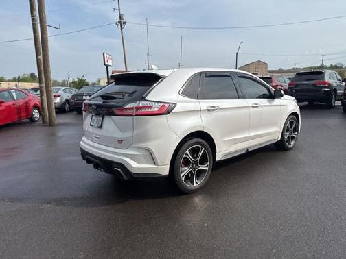2019 Ford Edge ST