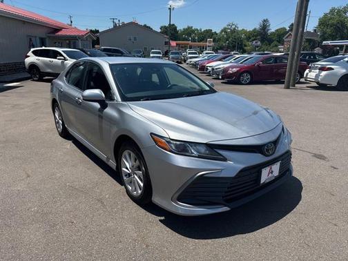 2022 Toyota Camry LE