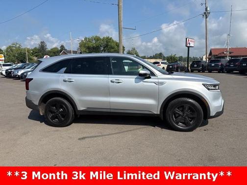 2022 Kia Sorento LX