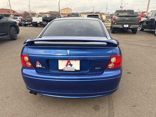 2004 Pontiac GTO Base