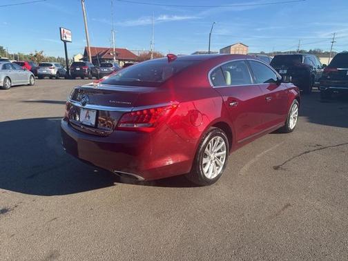 2016 Buick LaCrosse Base