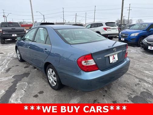 2004 Toyota Camry LE