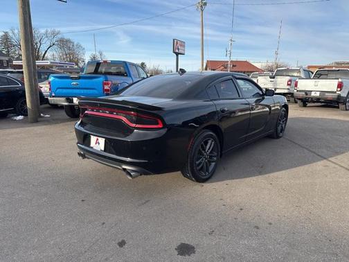 2019 Dodge Charger SXT