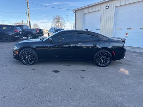2019 Dodge Charger SXT
