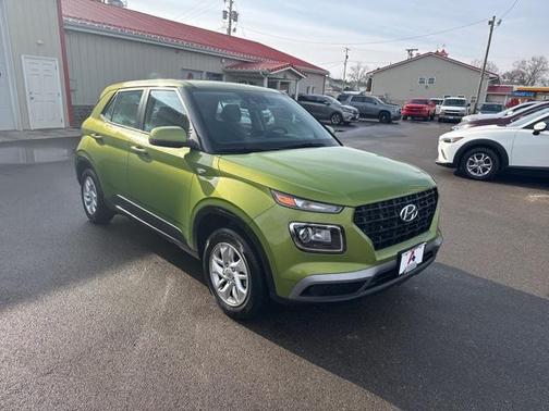 2022 Hyundai VENUE SE