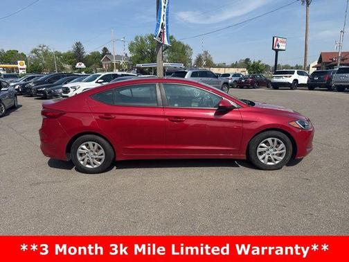 Scarlet Red Pearl 2018 Hyundai ELANTRA SE