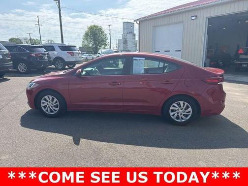 Scarlet Red Pearl 2018 Hyundai ELANTRA SE
