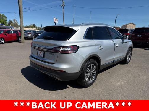 2019 Lincoln Nautilus Select