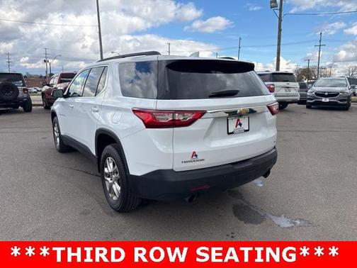 2020 Chevrolet Traverse LT Cloth