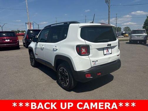 Alpine White 2015 Jeep Renegade Trailhawk