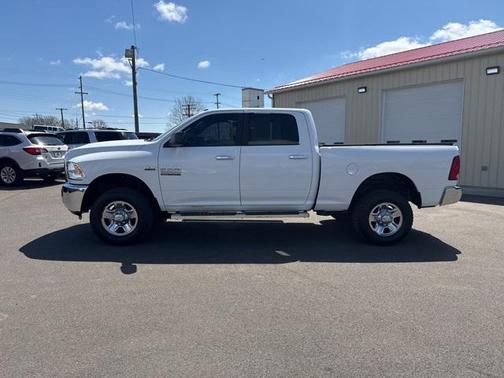 2017 RAM 2500 SLT Crew Cab 4x4 6'4' Box