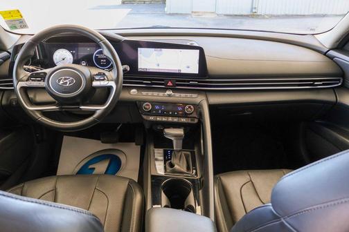 2023 Hyundai ELANTRA HEV Limited