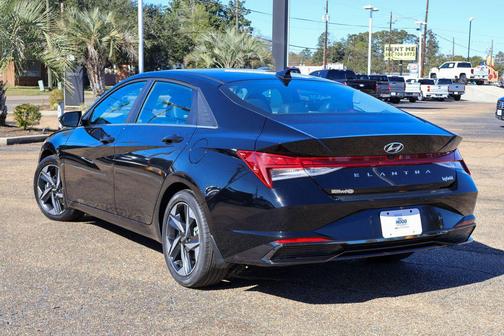 2023 Hyundai ELANTRA HEV Limited