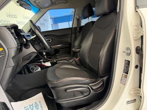 Clear White 2018 Kia Soul !
