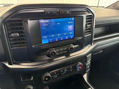 Oxford White 2022 Ford F-150 XL
