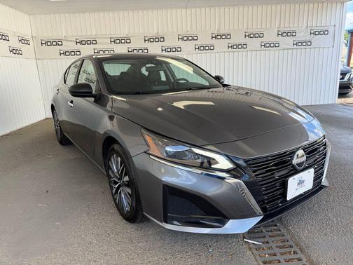 Gun Metallic 2025 Nissan Altima 2.5 SV