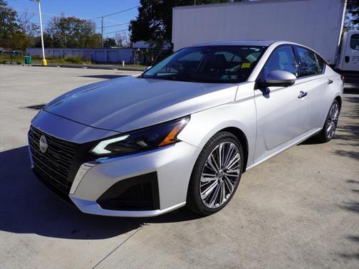 2023 Nissan Altima 2.5 SL