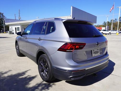 2024 Volkswagen Tiguan 2.0T SE 4MOTION