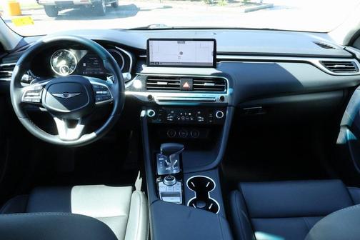 2025 Genesis G70 2.5T RWD