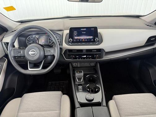 Pearl White Tricoat 2023 Nissan Rogue SV