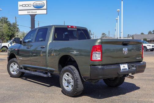 2020 RAM 2500 Tradesman Crew Cab 4X4 6'4' Box