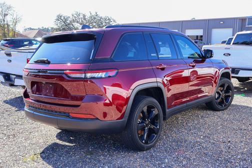 2024 Jeep Grand Cherokee Altitude