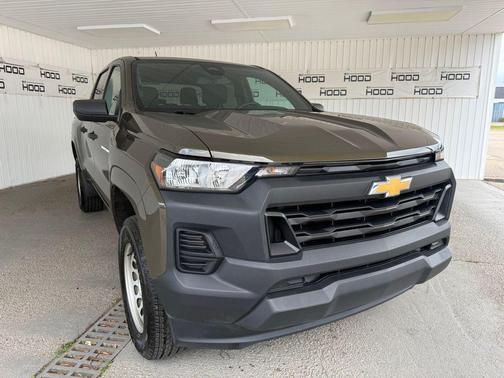 Harvest Bronze Metallic 2023 Chevrolet Colorado WT