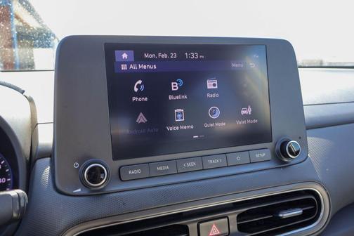 2022 Hyundai KONA SEL