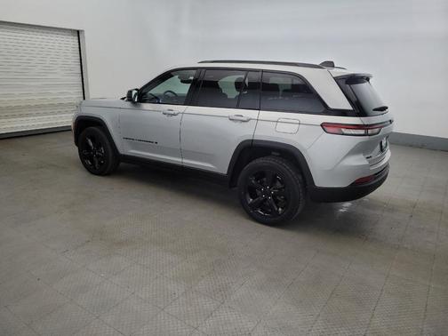 Silver Zynith 2023 Jeep Grand Cherokee Altitude