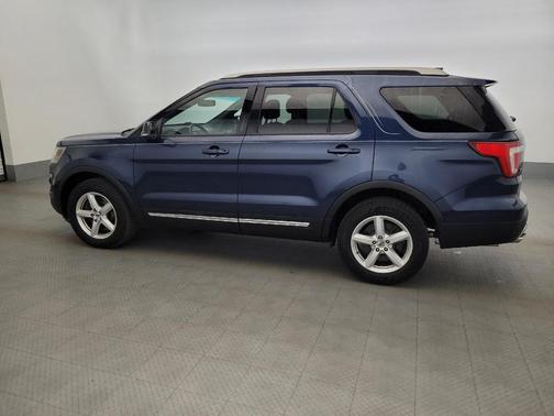 Blue Jeans Metallic 2016 Ford Explorer XLT