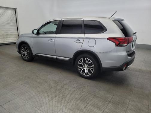 2016 Mitsubishi Outlander SE